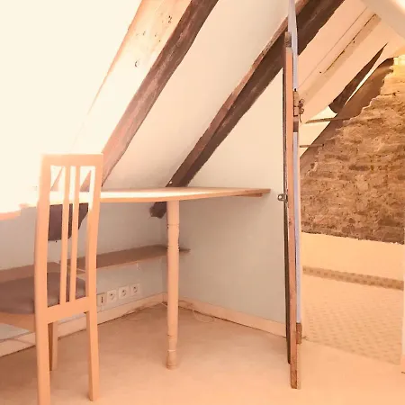 Attic Duplex In The Heart Of Apartment *